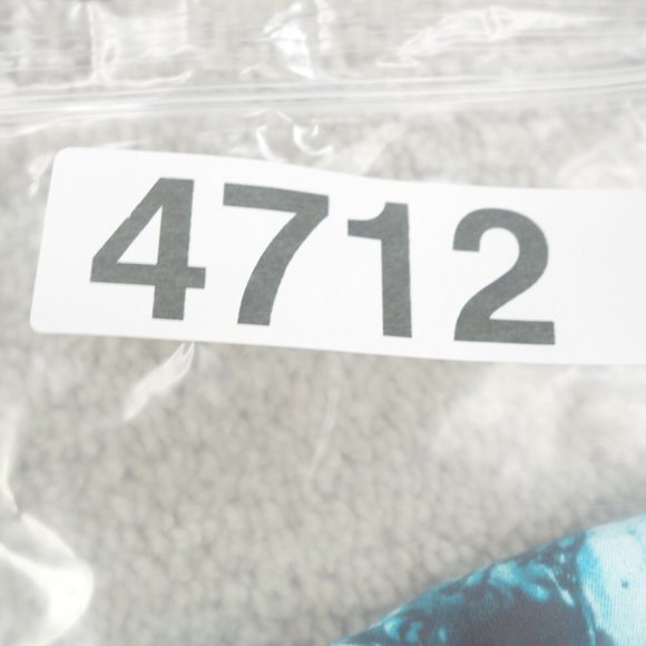 Nike Shirt Mens Large Blue Lebron James Lions Crest Short Sleeve Crew Dri Fit - Picture 8 of 8